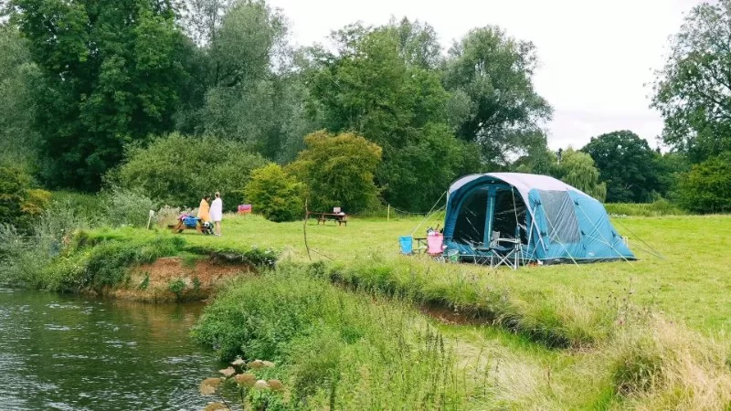 Best Campgrounds With Riverside Walks